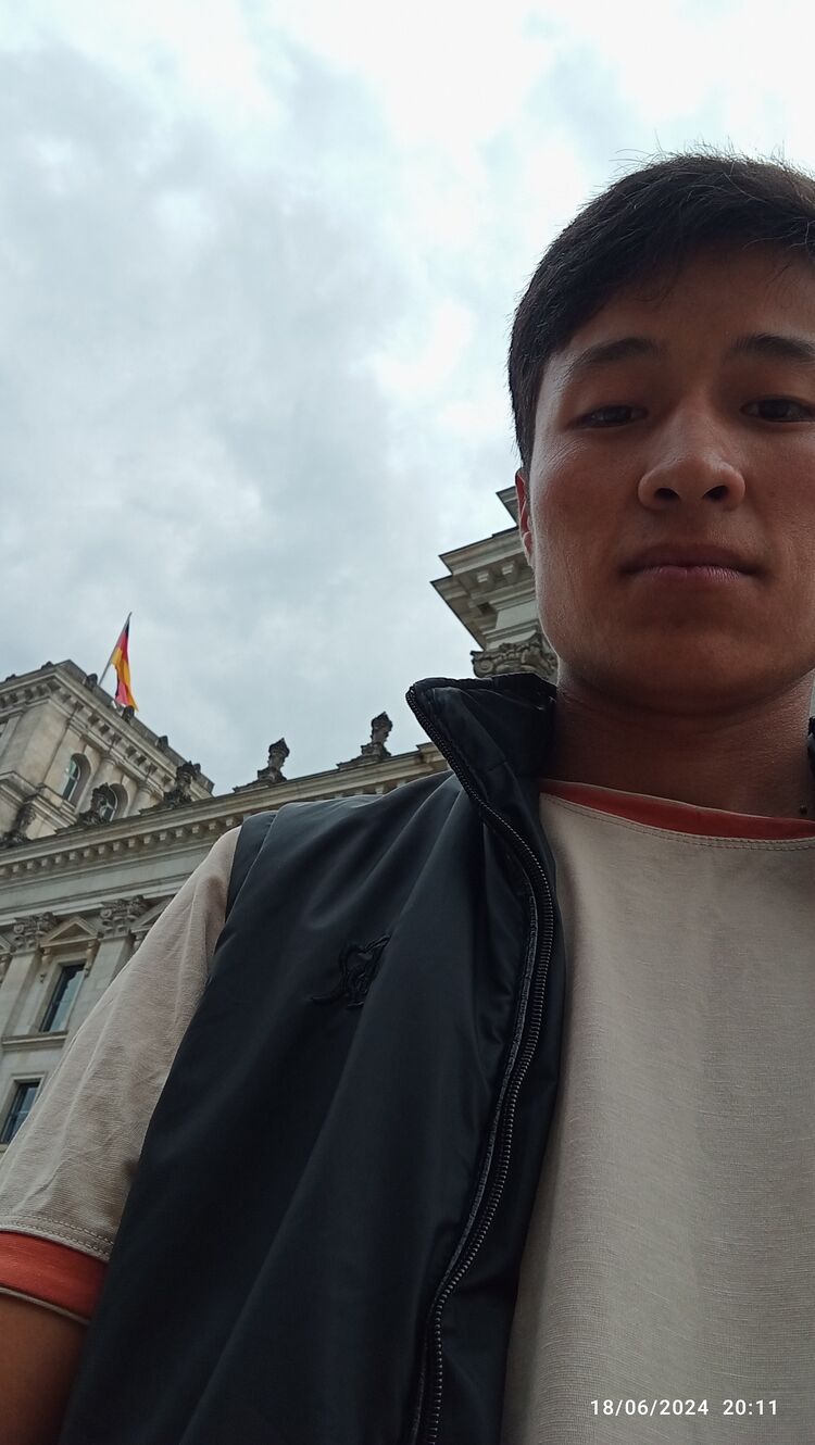  53768581  Jahongir, 22 ,     