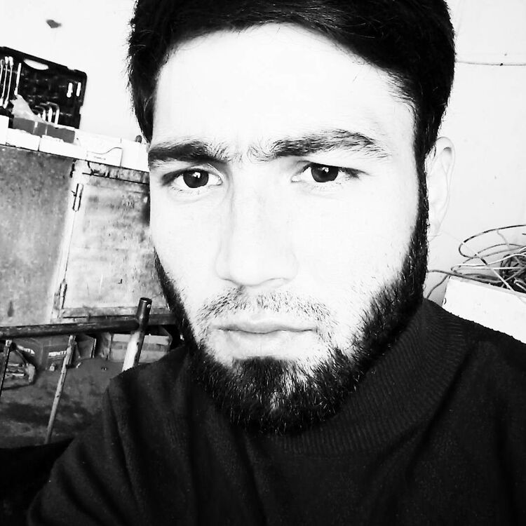  19838761  Fari, 31 ,    