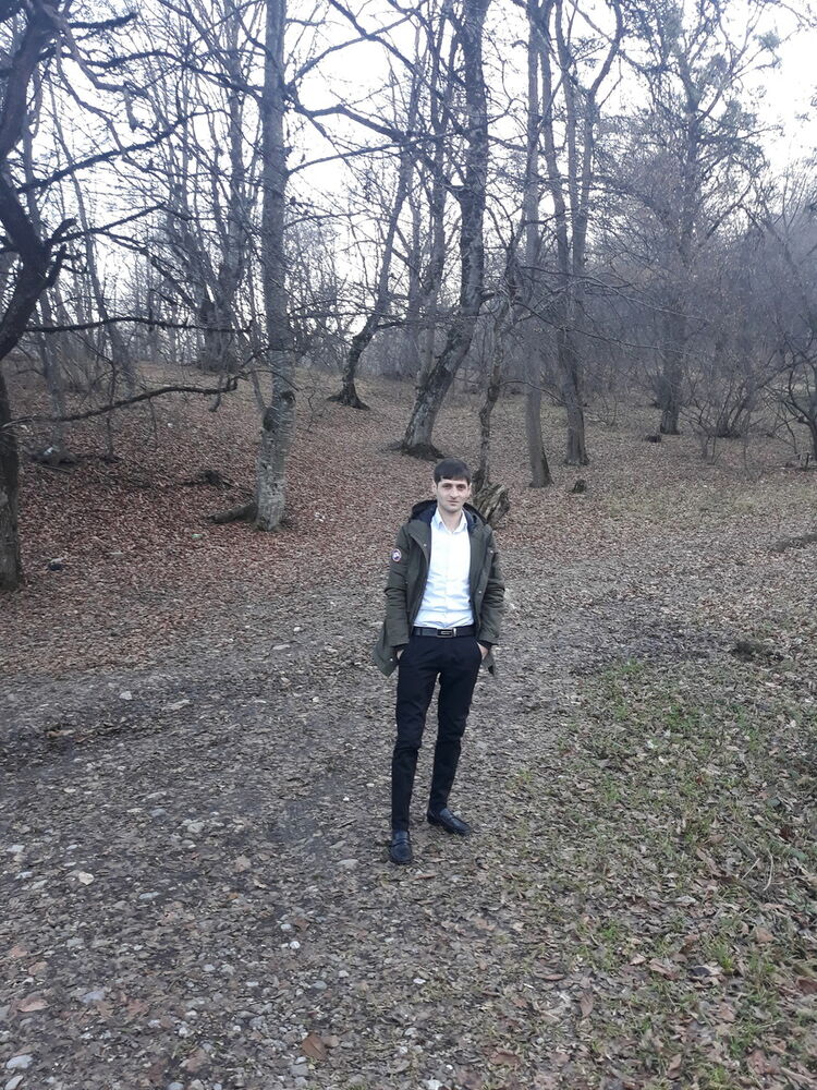 15598571  Amil, 35 ,    