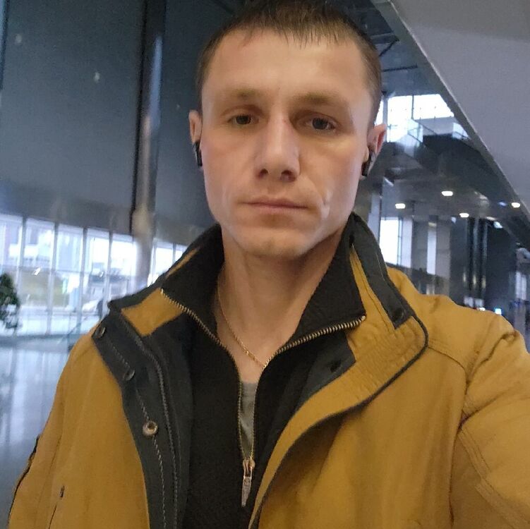  44450981  , 36 ,    