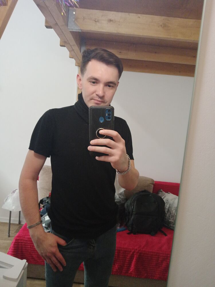  ,   Damir, 33 ,   ,   , c , 