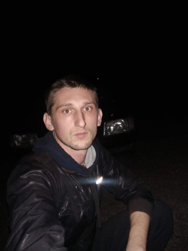  ,   Artem, 30 ,   ,   