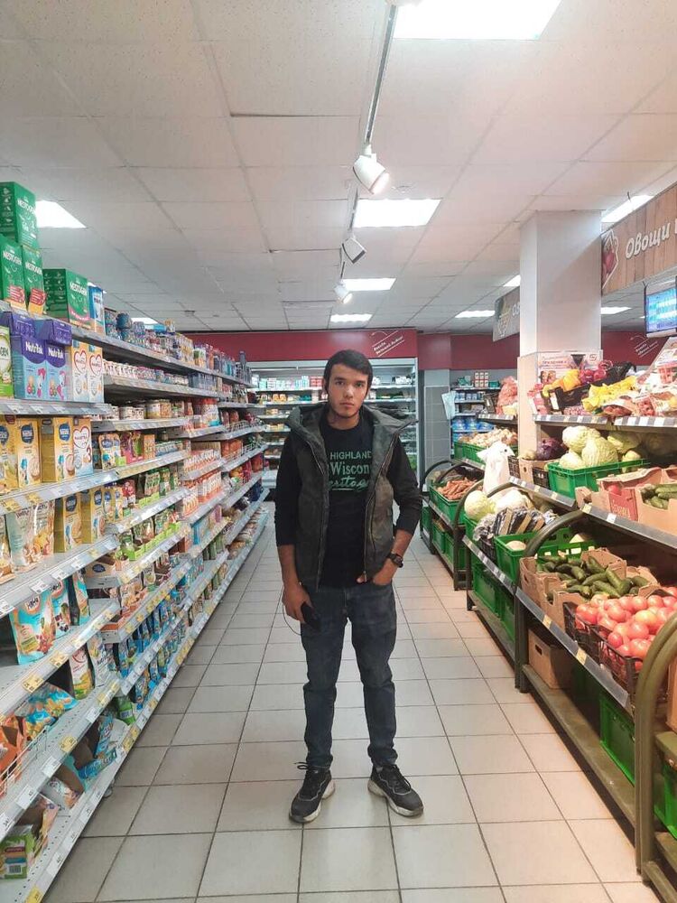  ,   Ali, 25 ,   ,   