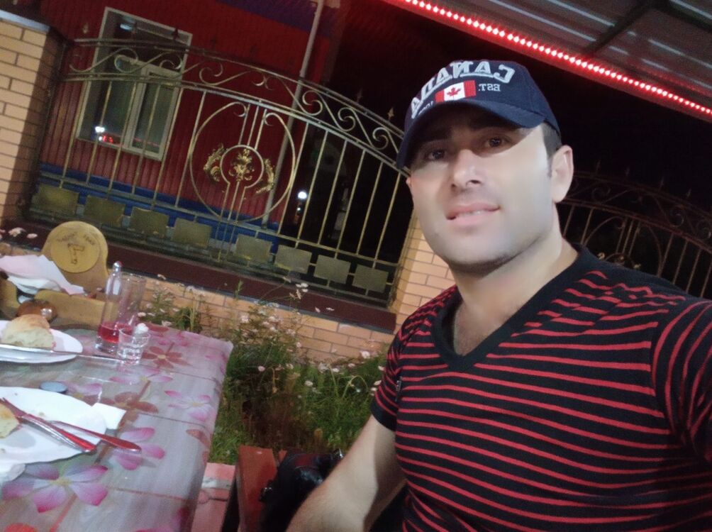  16737481  Abidin, 37 ,    