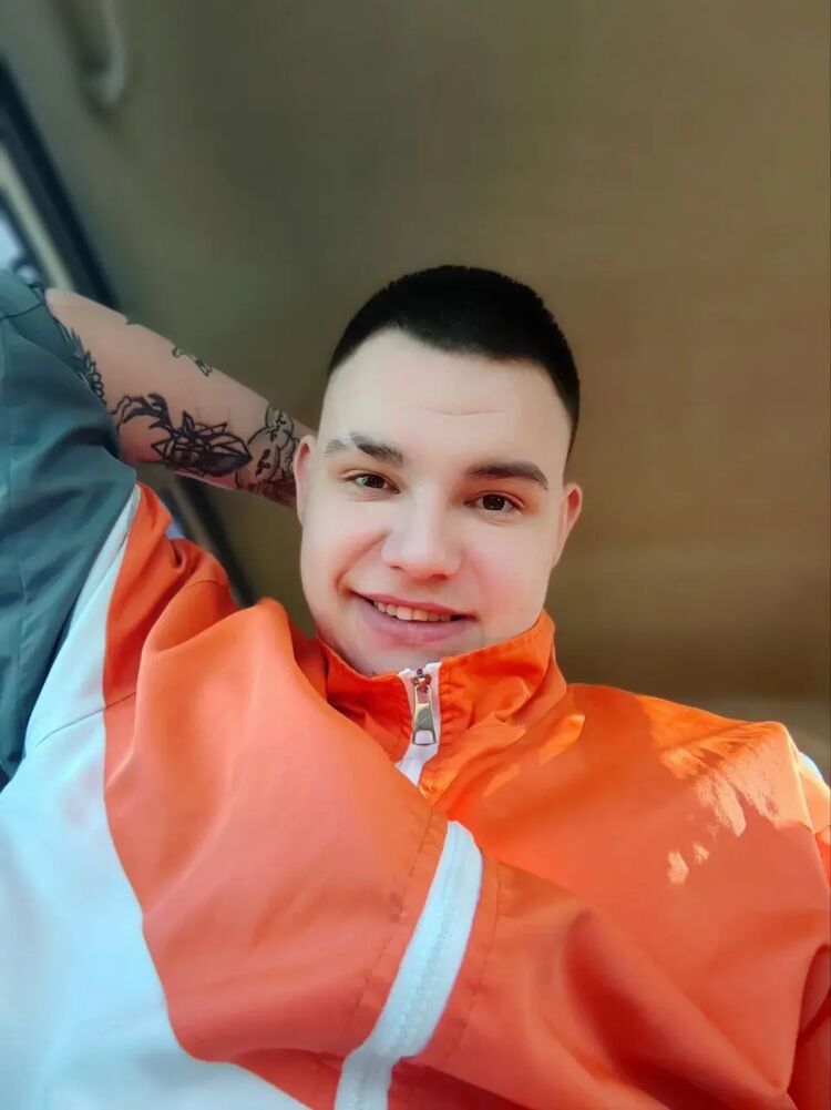  ,   Matvey, 21 ,     , c 