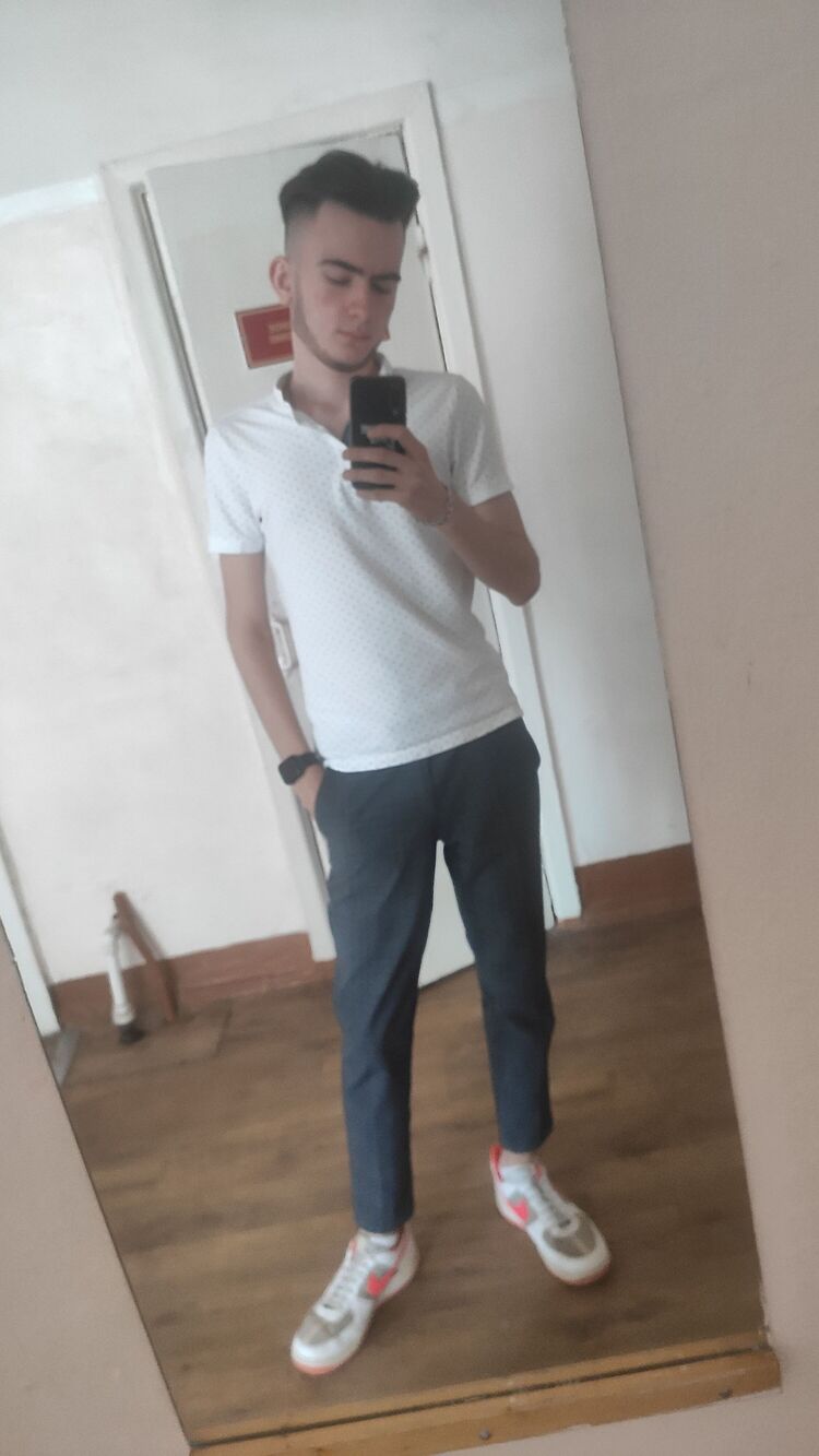  35719461  , 20 ,    