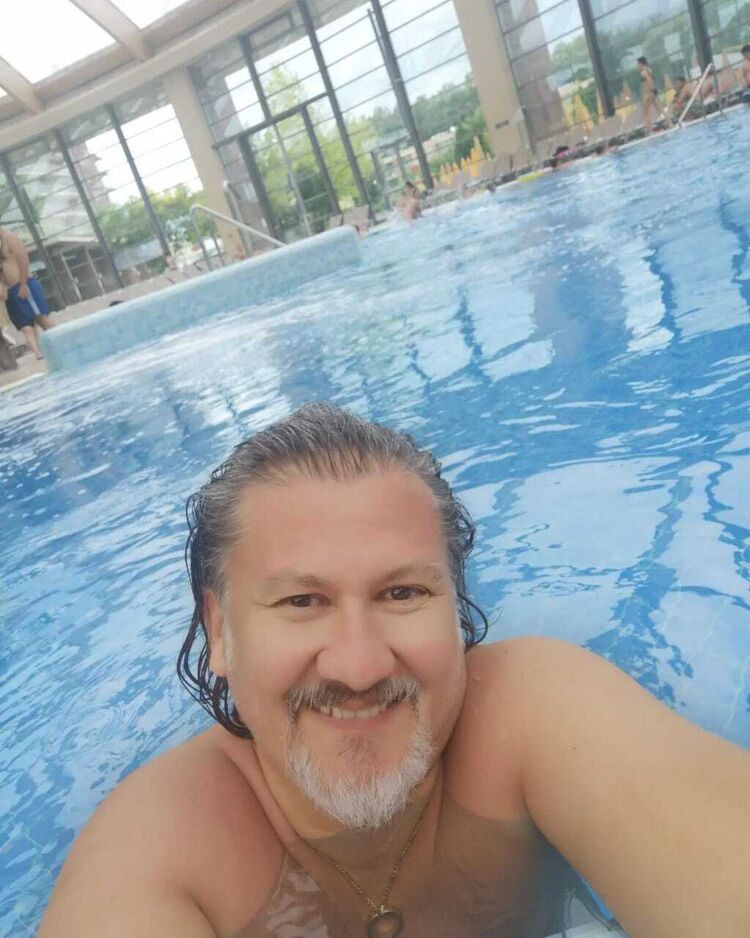  ,   Mike, 62 ,   ,   , c 