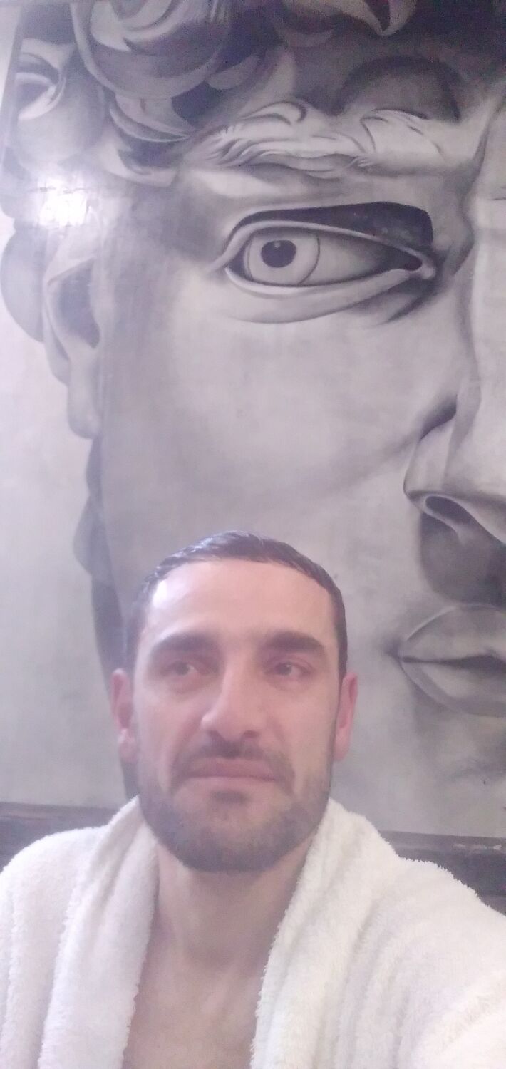  31352601  Grand, 39 ,    