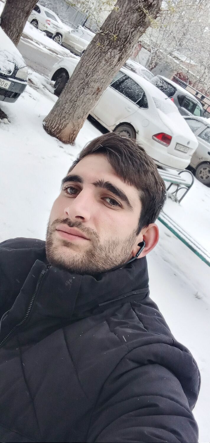  ,   Ali, 28 ,   ,   