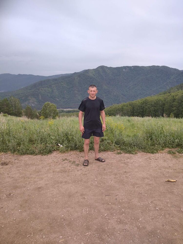  53294581  Vasily, 38 ,    