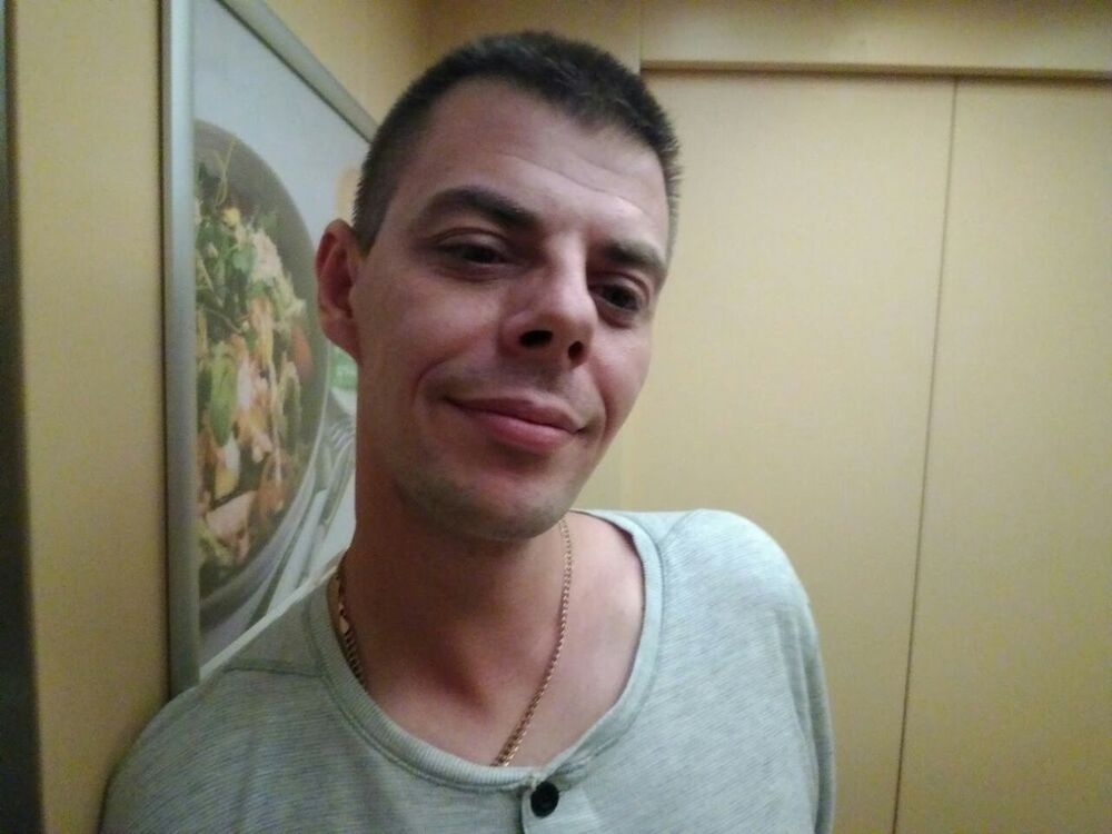  ,   Sergei, 47 ,   ,   , c 