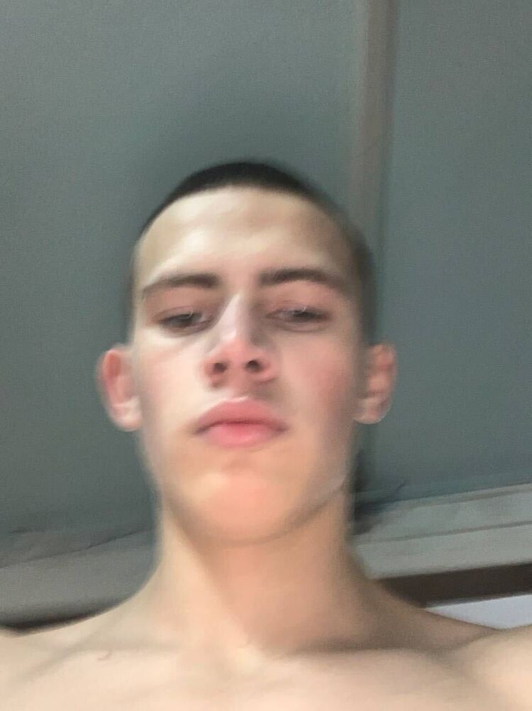  32563061  , 24 ,    