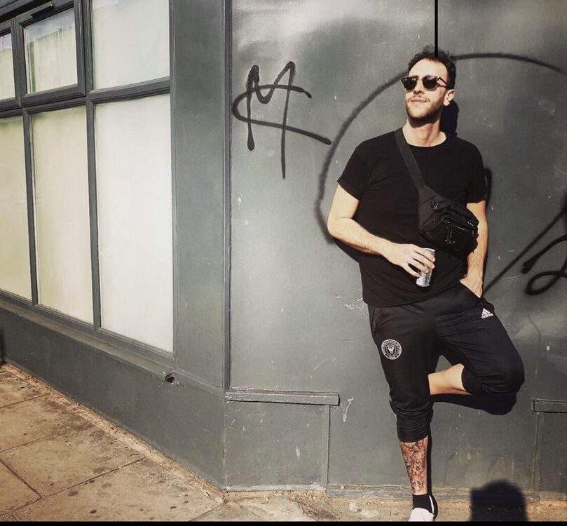  ,   Alexander, 33 ,   ,   , c , 