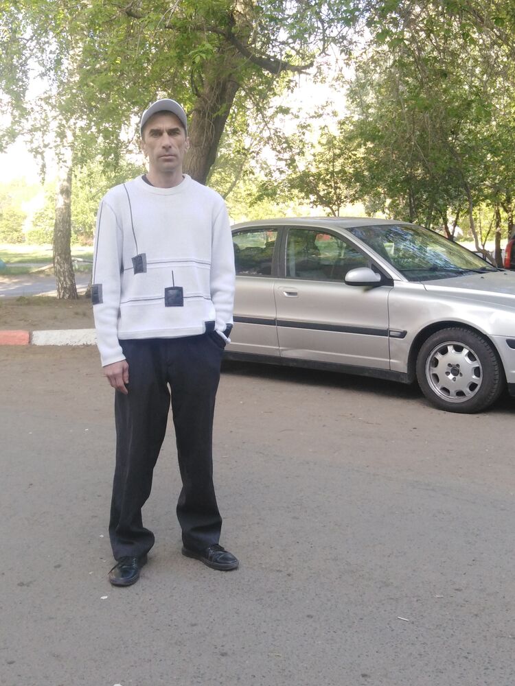  46969581  , 49 ,    