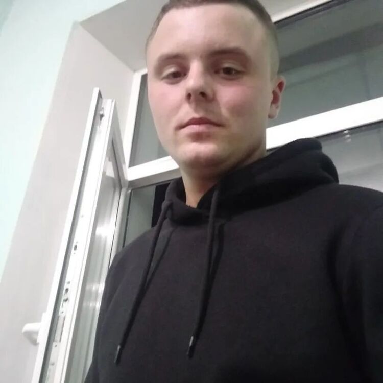 27001471  Alexey, 29 ,    