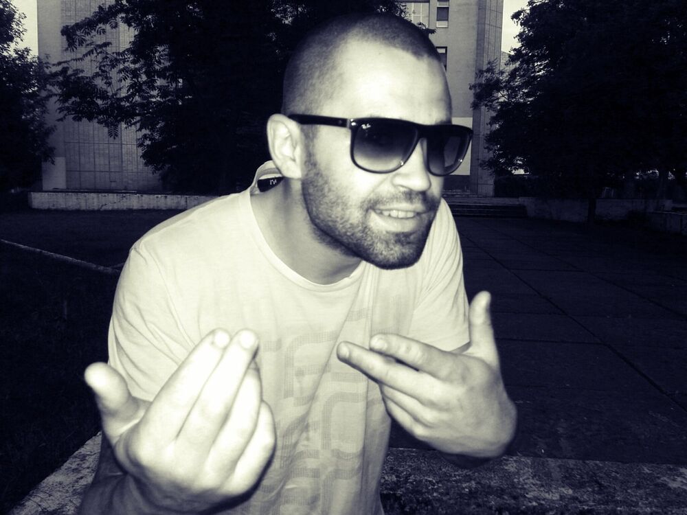  6544841  Pavel, 36 ,    