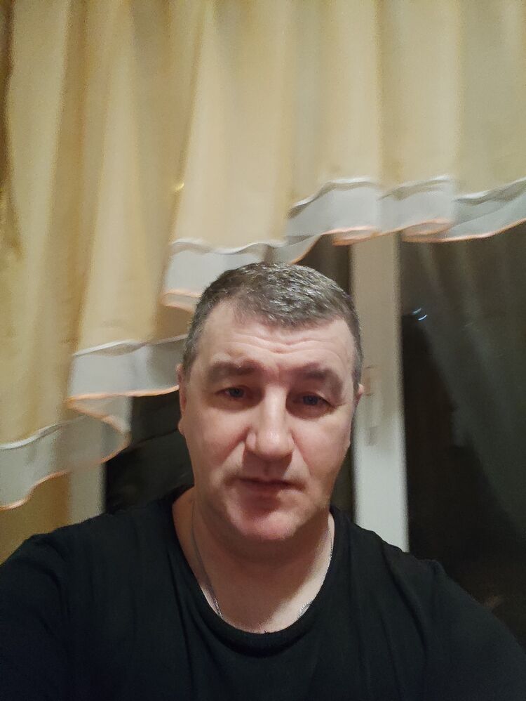  43896131  , 52 ,    