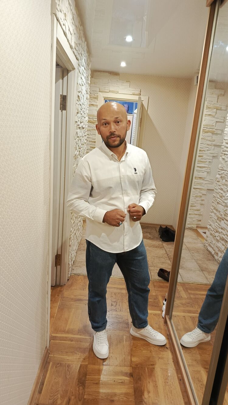  53067031  Azik, 35 ,    