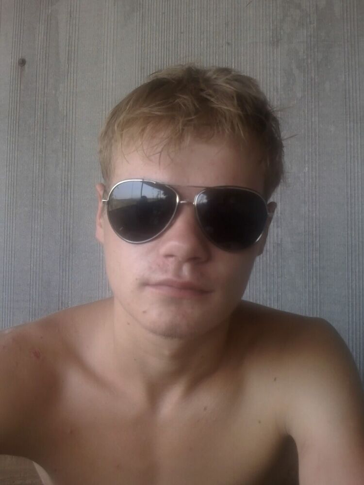  20246361  Stanislav, 32 ,    