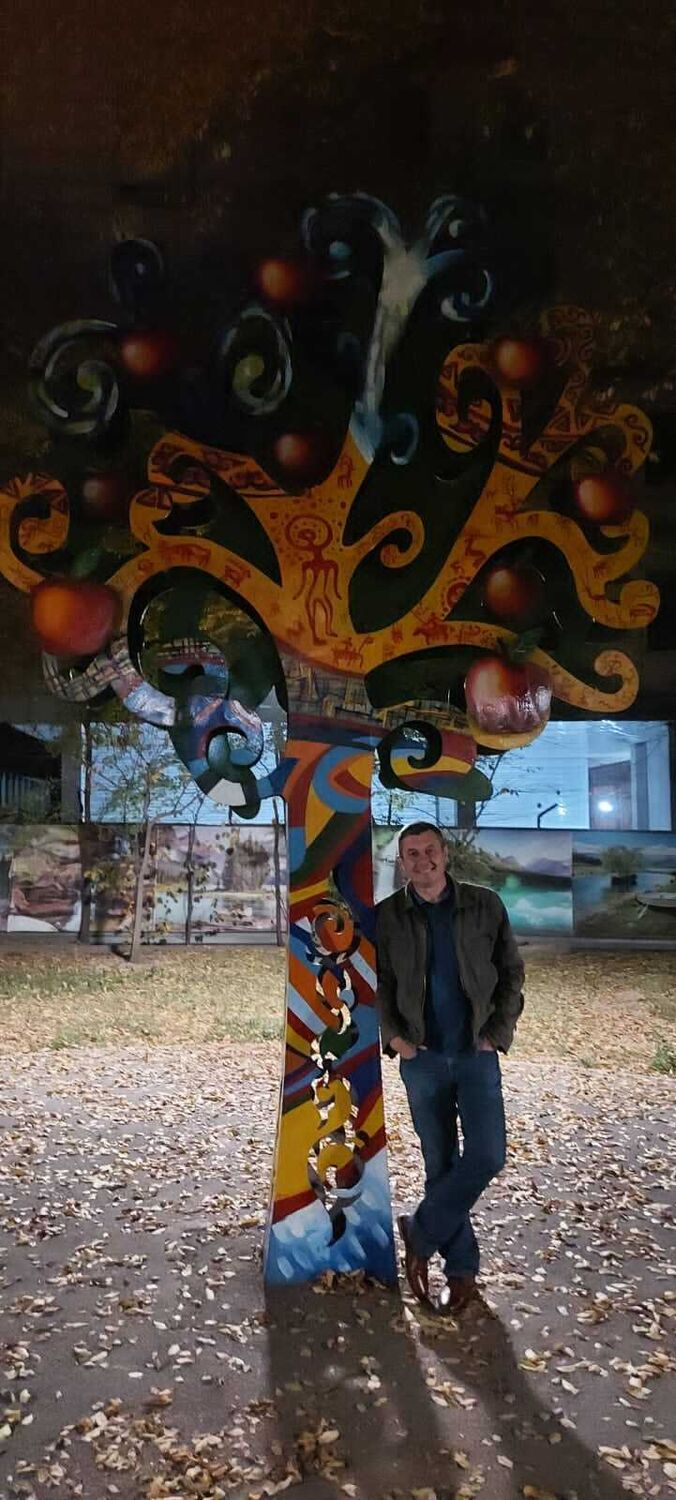 ,   Sergey, 52 ,   ,   