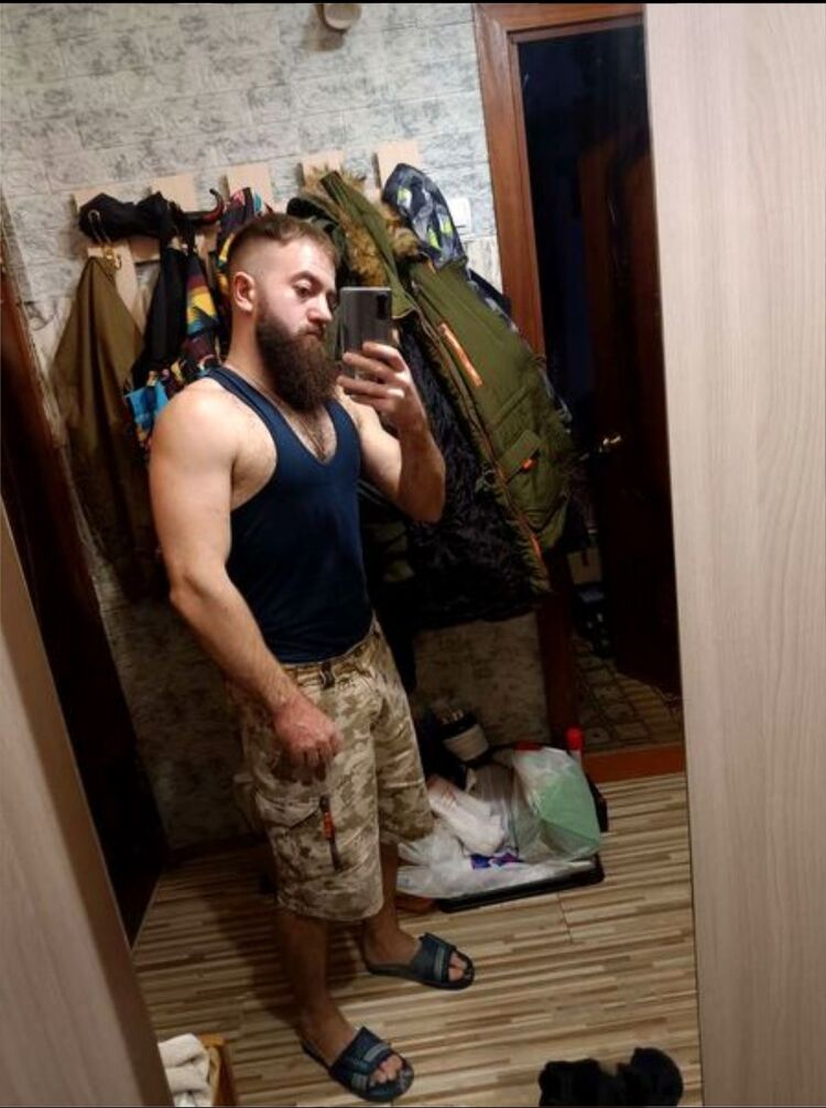  41715851  , 32 ,    