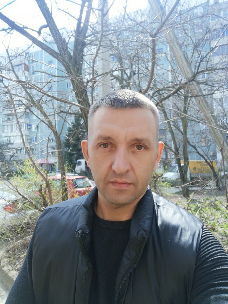  15569501  , 46 ,    
