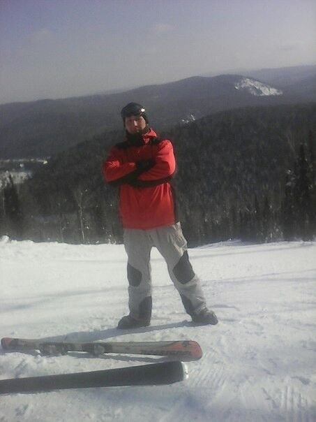  ,   Pavel, 34 ,   