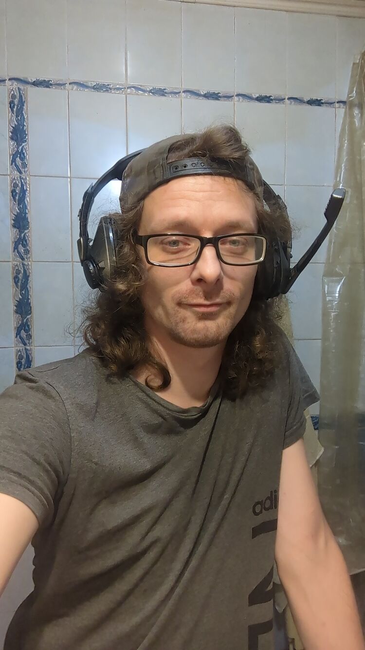  ,   Boris, 33 ,   ,   , c , 