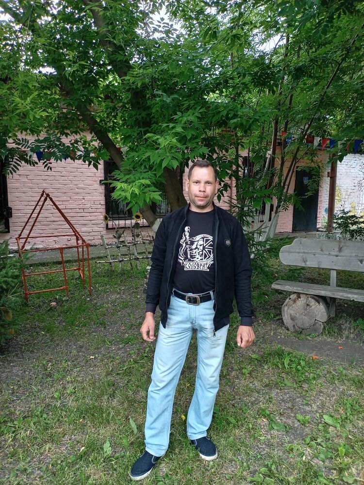  44621251  Solo, 41 ,    