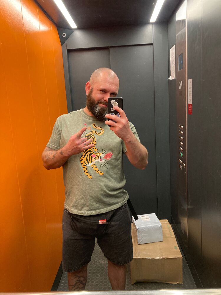  44689471  , 39 ,    