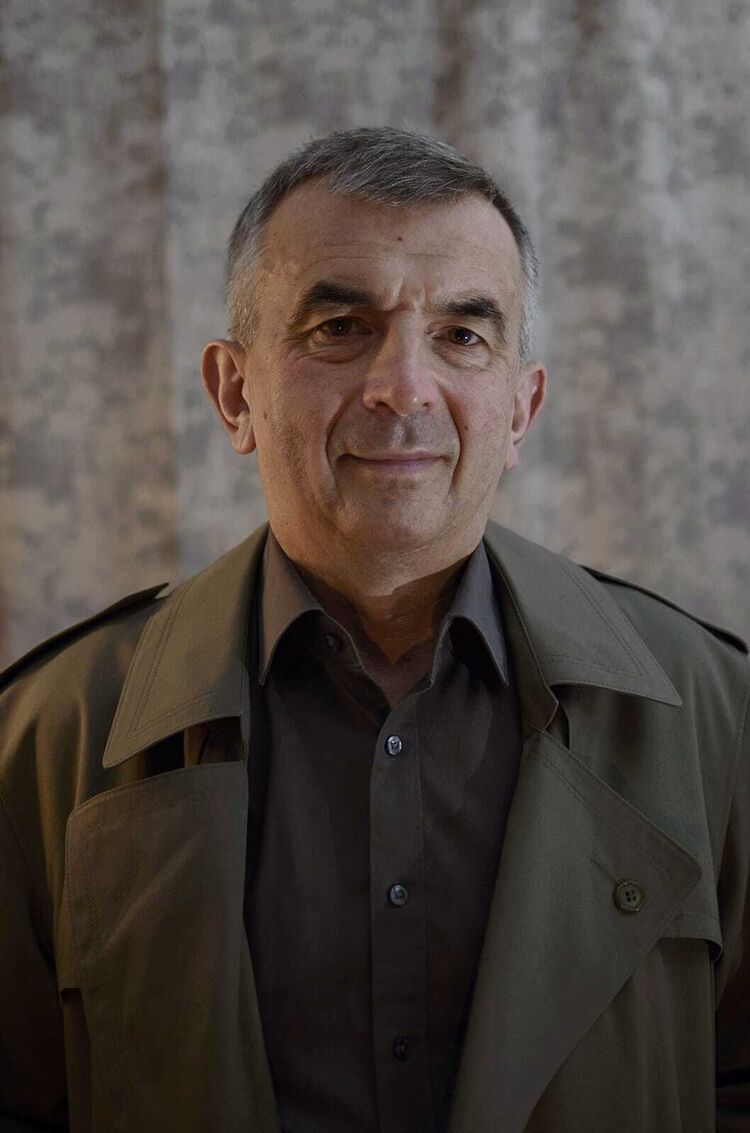  41810551  Pavel, 58 ,    