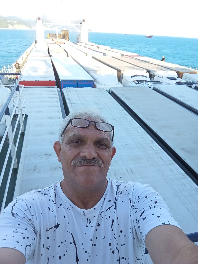  50823391  Murat, 53 ,    