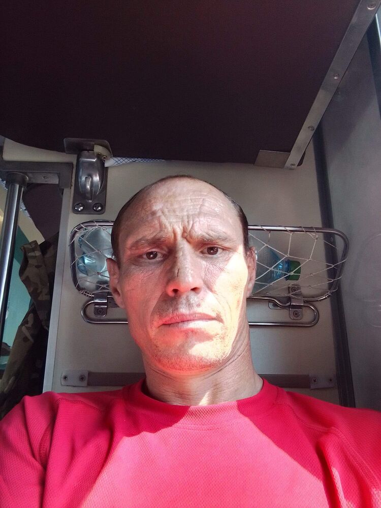  53268431  Dmitry, 40 ,    