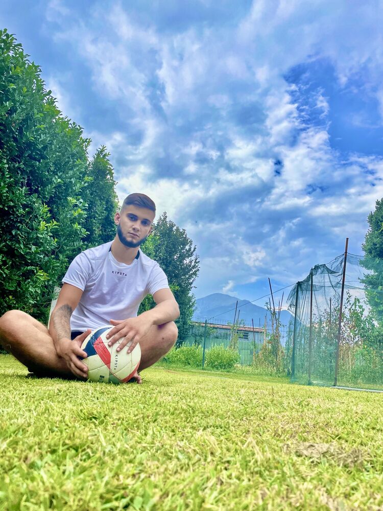  ,   Cristian, 25 ,   ,   