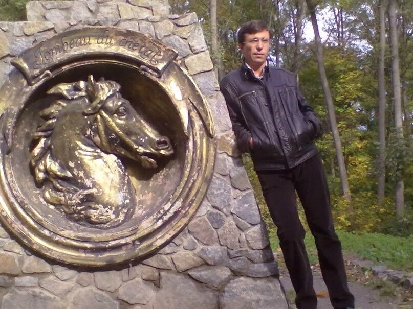  5249341  Bogdan, 40 ,     