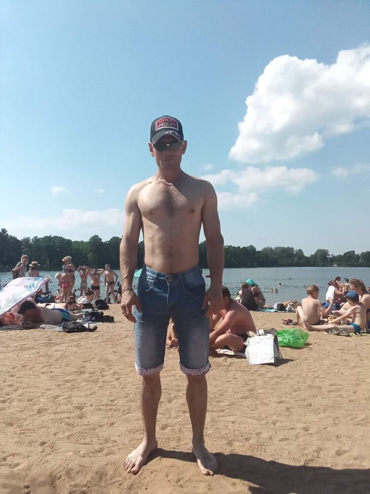  23725941  Ը, 41 ,    -