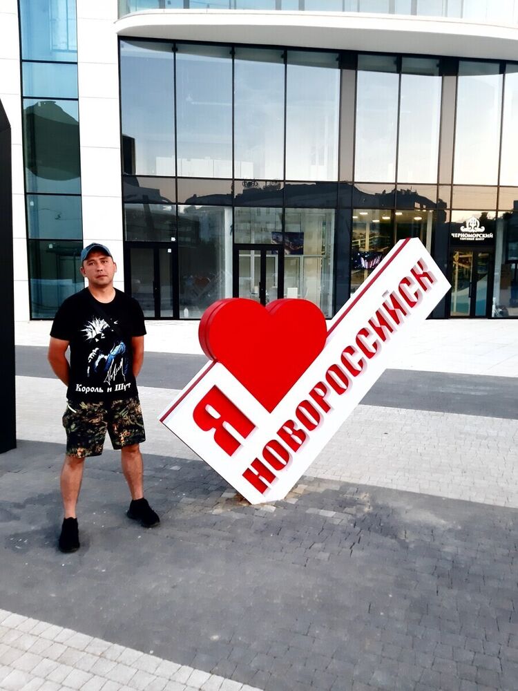  ,   Valek, 34 ,   ,   , c 