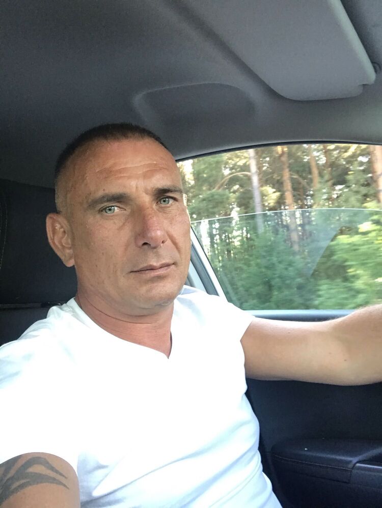  30564941  , 44 ,    