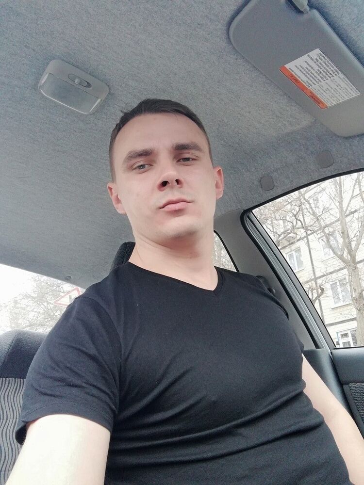  15890081  , 37 ,     