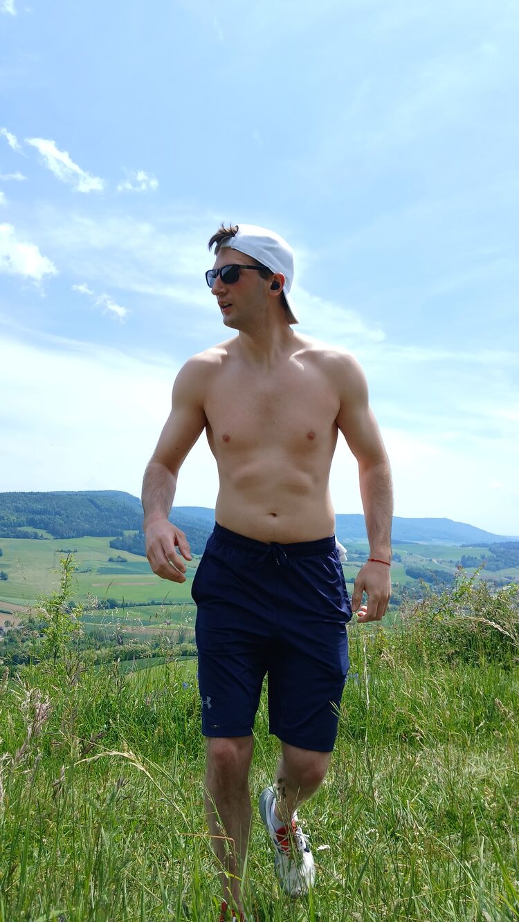  Villingen-Schwenningen,   Ilya, 27 ,   ,   , c , 