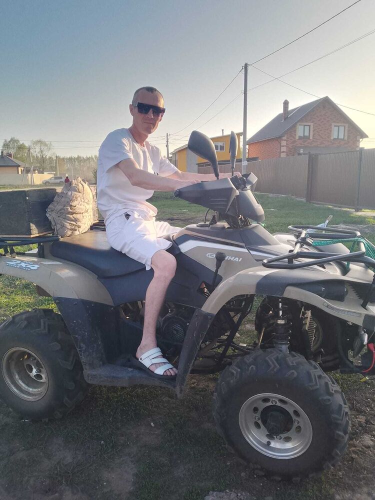  49881661  , 41 ,    