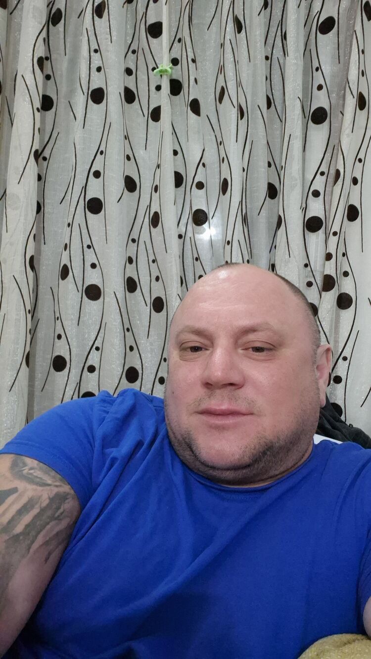  ,   Ruslan, 43 ,   ,   , c , 