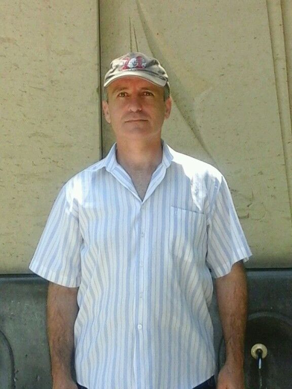  5424171  Arayik, 57 ,    