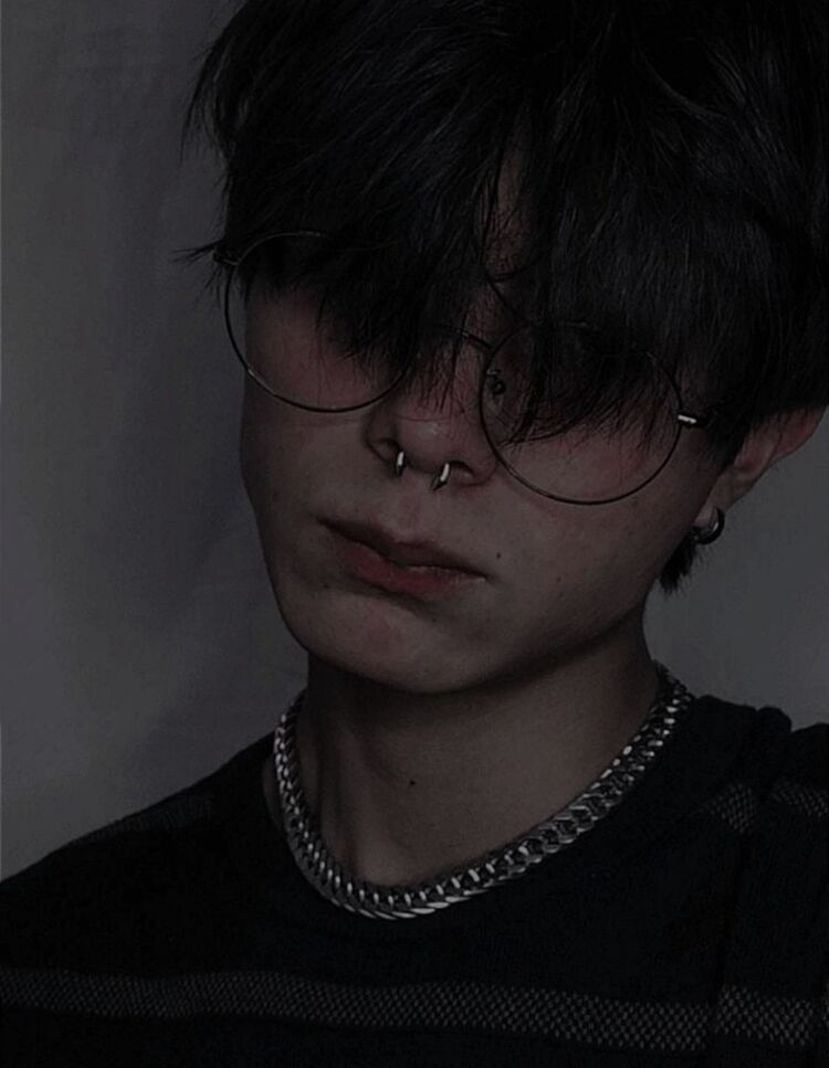  ,   Vadim, 21 ,   