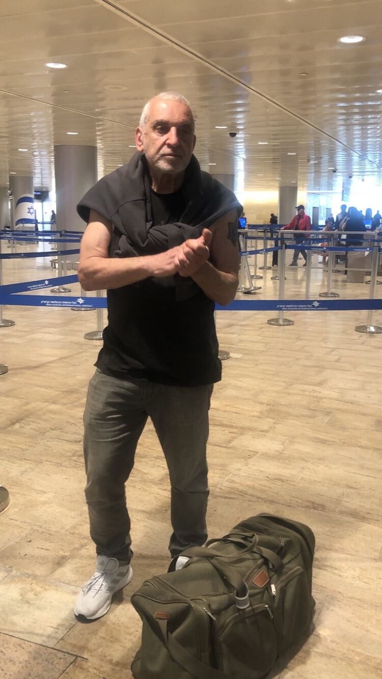  54584881  Pasha, 66 ,    Tel Aviv-Yafo