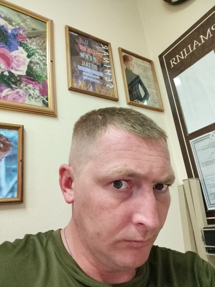  46770701  , 32 ,    