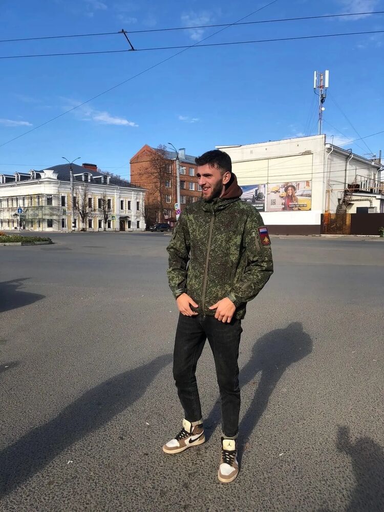  33668931  Kirill, 23 ,    