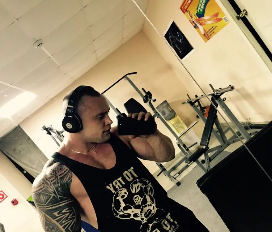  27734561  Andre, 34 ,    -