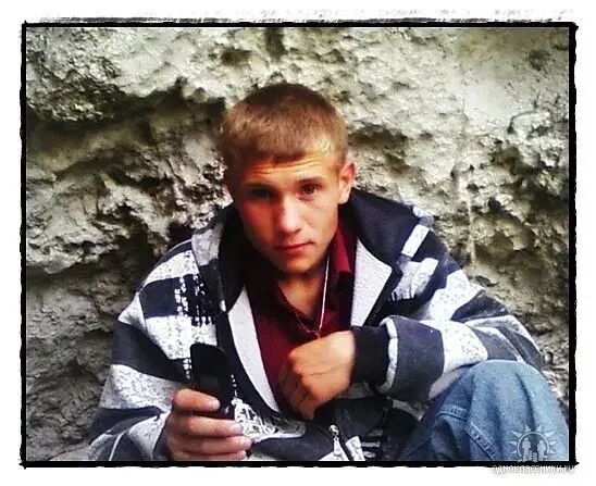  34266741  Alexei, 33 ,    