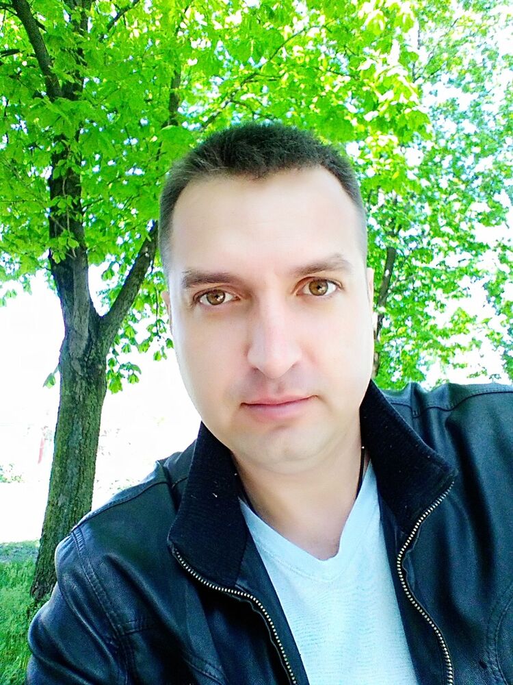  7636991  Makar, 43 ,    